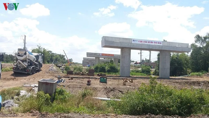 cao tốc trung lương- mỹ thuận "khát vốn" có nguy cơ dừng thi công? hình 3 cao toc trung luong- my thuan "khat von" co nguy co dung thi cong? hinh 3