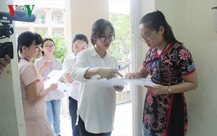 đề tham khảo thi thpt quốc gia 2020 có phần dễ hơn sau tinh giản hình 1 de tham khao thi thpt quoc gia 2020 co phan de hon sau tinh gian hinh 1