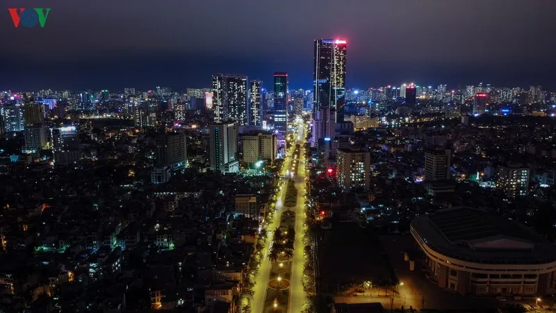 tối hà nội lạ lẫm từ góc nhìn trên cao trong những ngày cách ly xã hội hình 1 toi ha noi la lam tu goc nhin tren cao trong nhung ngay cach ly xa hoi hinh 1