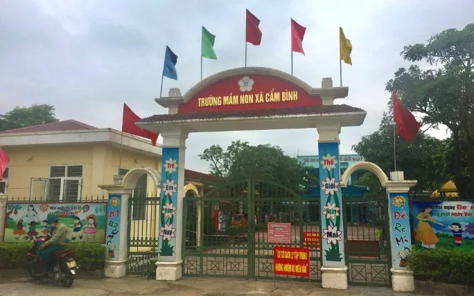 nong 24h: nam thanh nien dam ban cung phong trong khu cach ly hinh 1