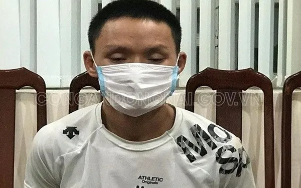 nong 24h: nam thanh nien dam ban cung phong trong khu cach ly hinh 7