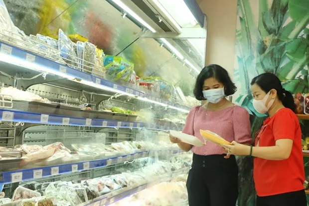 TP Ho Chi Minh: Nguon cung cac san pham phong, chong dich doi dao hinh anh 2