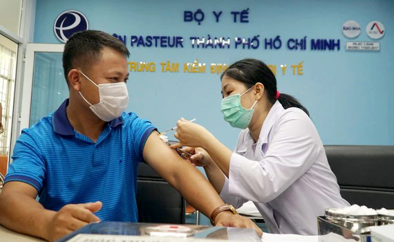 Hiện TPHCM có trên 7,2 triệu người trong độ tuổi cần tiêm vaccine Covid-19.