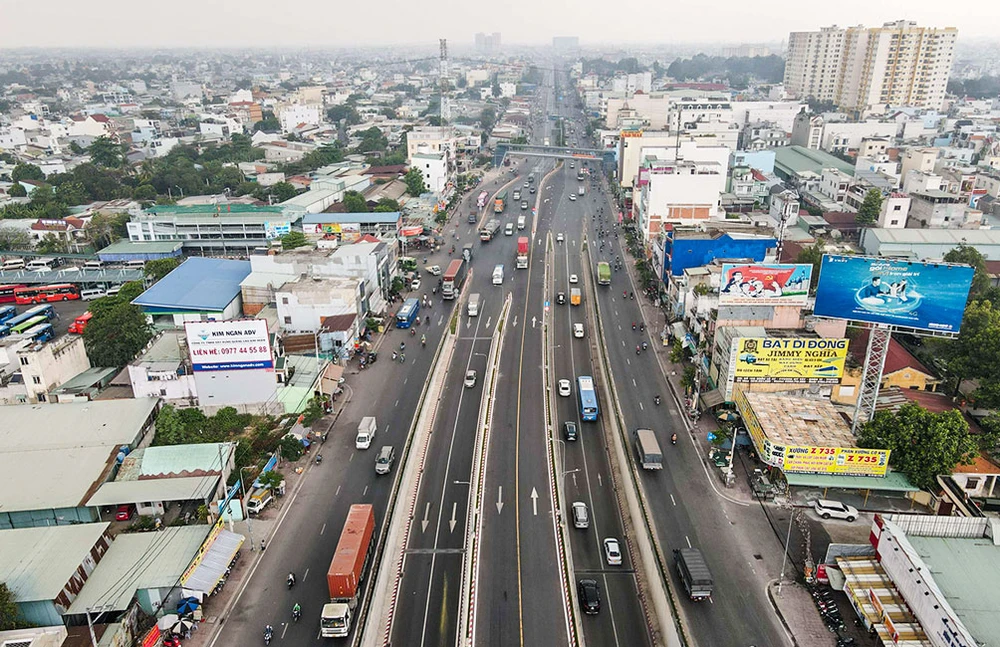 Trục Quốc lộ 22 sẽ hình thành các khu chức năng đô thị quan trọng nhằm khai thác quỹ đất cho KĐT Tây Bắc. 