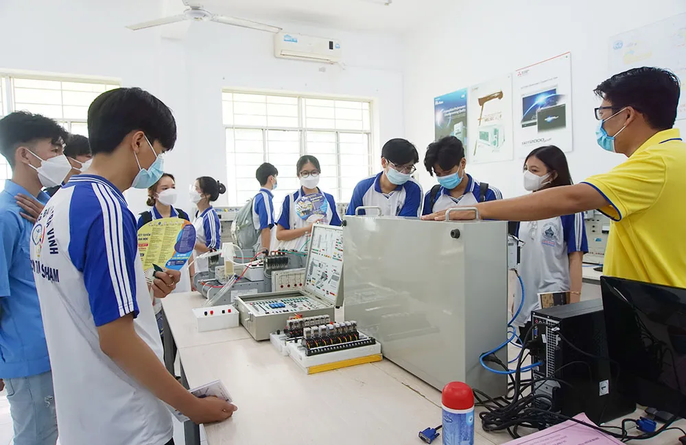 Trường ĐH Trà Vinh nhận hồ sơ xét tuyển đại học đợt 1 năm 2022 từ 22/7-20/8/2022 ảnh 5 Trường ĐH Trà Vinh nhận hồ sơ xét tuyển đại học đợt 1 năm 2022 từ 22/7-20/8/2022 ảnh 5