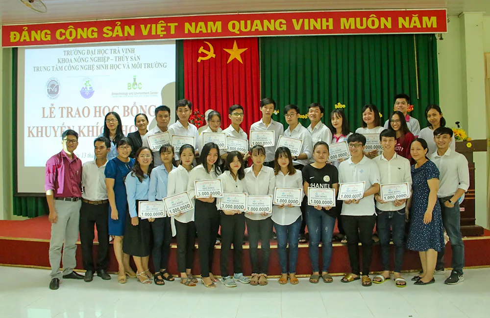 Trường ĐH Trà Vinh nhận hồ sơ xét tuyển đại học đợt 1 năm 2022 từ 22/7-20/8/2022 ảnh 11 Trường ĐH Trà Vinh nhận hồ sơ xét tuyển đại học đợt 1 năm 2022 từ 22/7-20/8/2022 ảnh 11