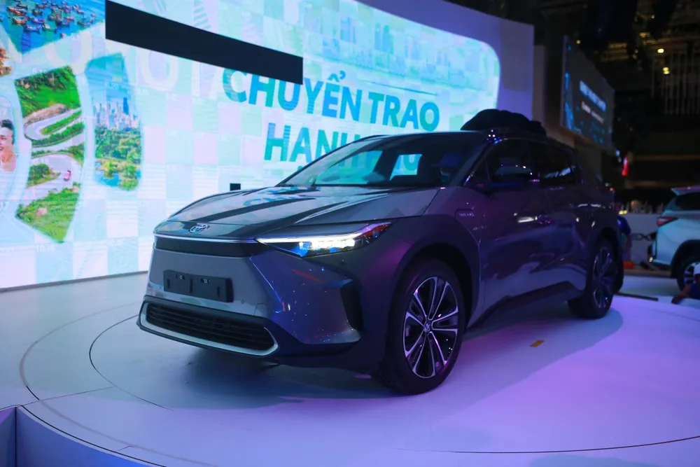 Hình ảnh những mẫu xe tại Triển lãm Ô tô Việt Nam 2022 ảnh 11