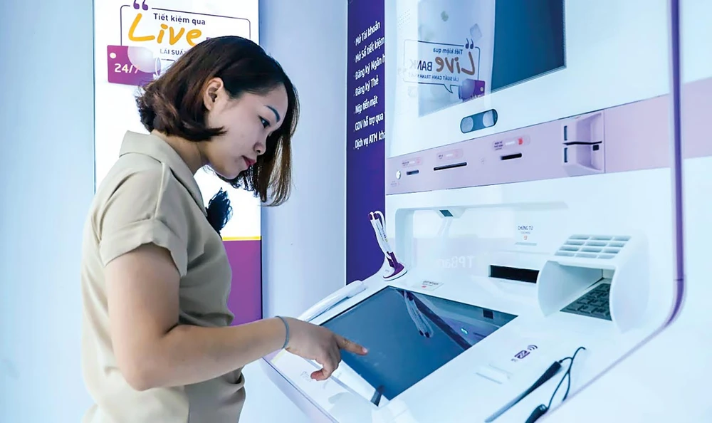 TPBank là một trong những ngân hàng phát triển mạnh lĩnh vực bán lẻ thông qua ngân hàng số. Ảnh: VIẾT CHUNG