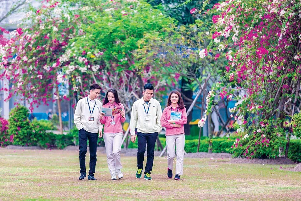 Cho đến nay các thương hiệu lớn trên toàn cầu đều xây dựng nhà máy sản xuất và định hướng lâu dài tại Việt Nam. Ảnh: VIẾT CHUNG Cho đến nay các thương hiệu lớn trên toàn cầu đều xây dựng nhà máy sản xuất và định hướng lâu dài tại Việt Nam. Ảnh: VIẾT CHUNG