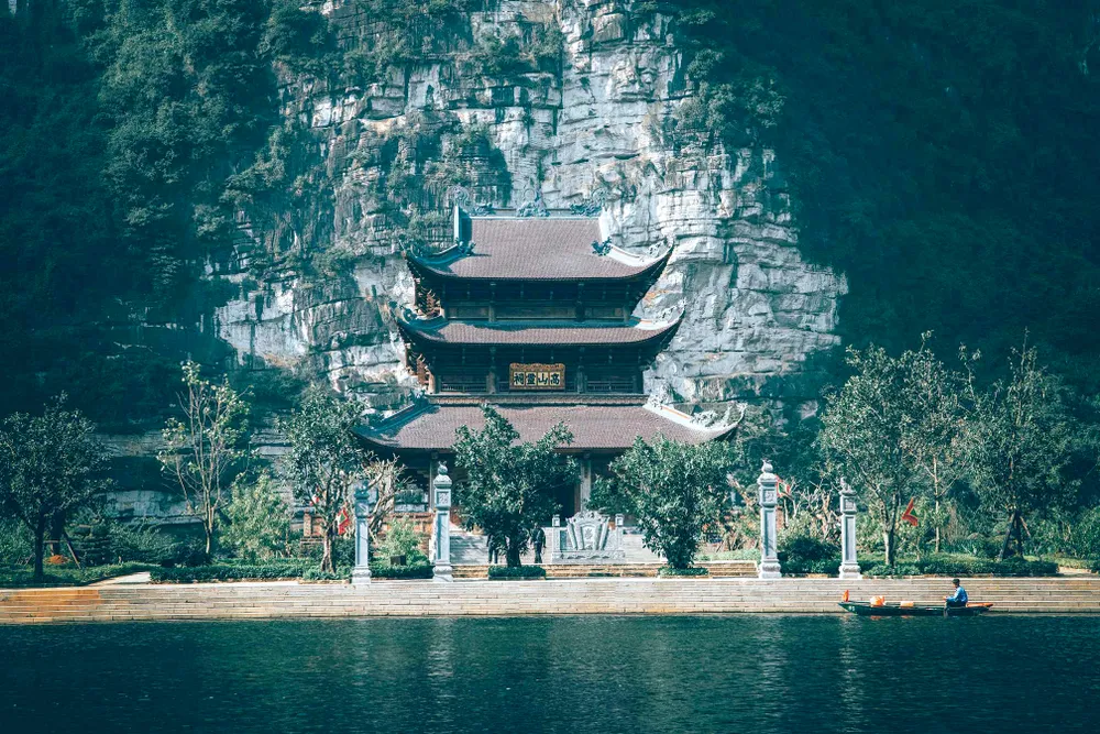 Đền Cao Sơn, điểm du lịch tâm linh của Tràng An Đền Cao Sơn, điểm du lịch tâm linh của Tràng An