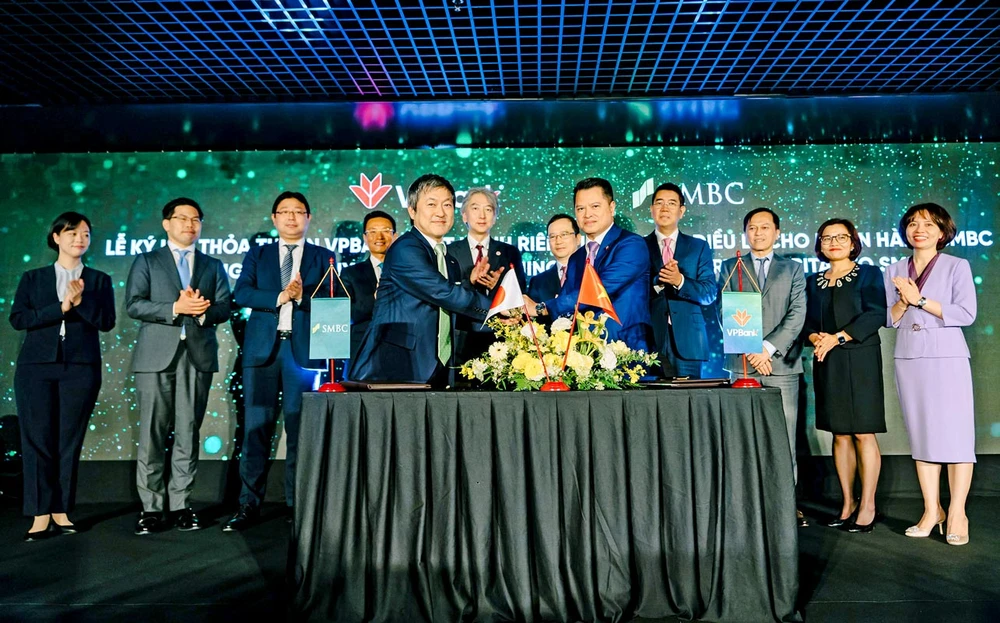 VPBank bán vốn cho Sumimoto Mitsui Banking Corp.