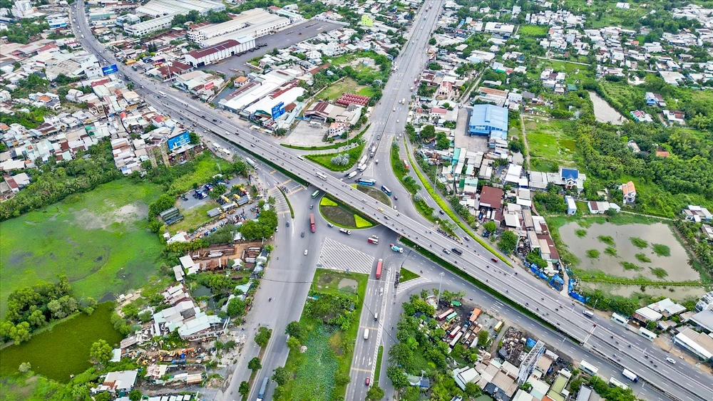 Huyện Bình Chánh được đề xuất lên quận hoặc thành phố. Ảnh: H.C