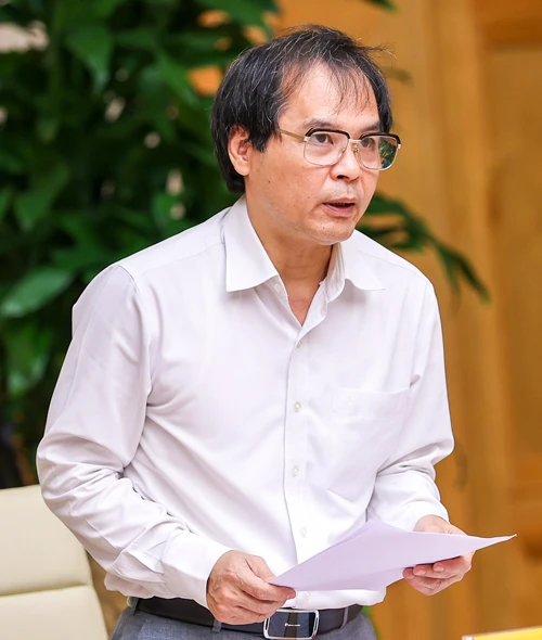 TS-Tô-Hoài-Nam.jpg
