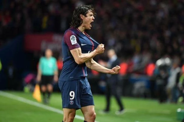 Cavani chấp nhận lép vế trước Neymar