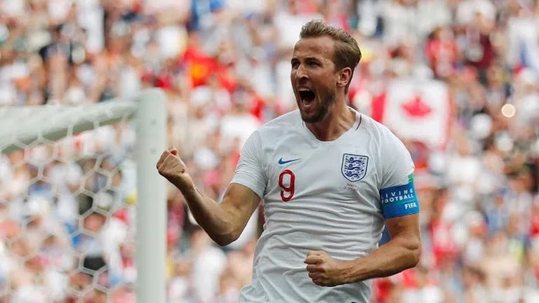 Harry Kane nhân đôi cách biệt trên chấm 11m