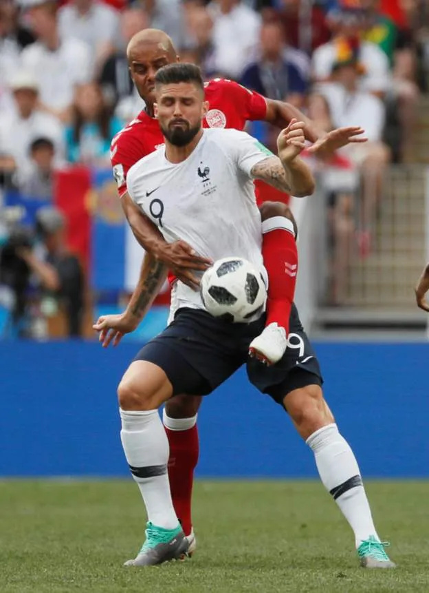 Pháp dắt tay Đan Mạch vào vòng knock-out ảnh 2