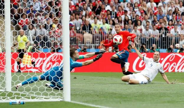 Nga - Tây Ban Nha 1-1 (4-3 pen): Gấu Nga loại Bò tót trên chấm 11m ảnh 10