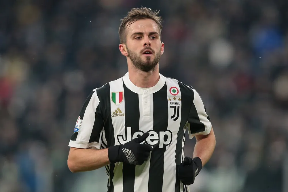 Từ chối Chelsea, Pjanic hy vọng thắng Champions League cùng Ronaldo