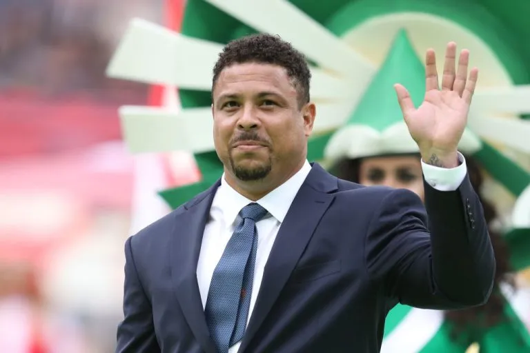 Ronaldo (Brazil) đầu tư vào CLB Liga
