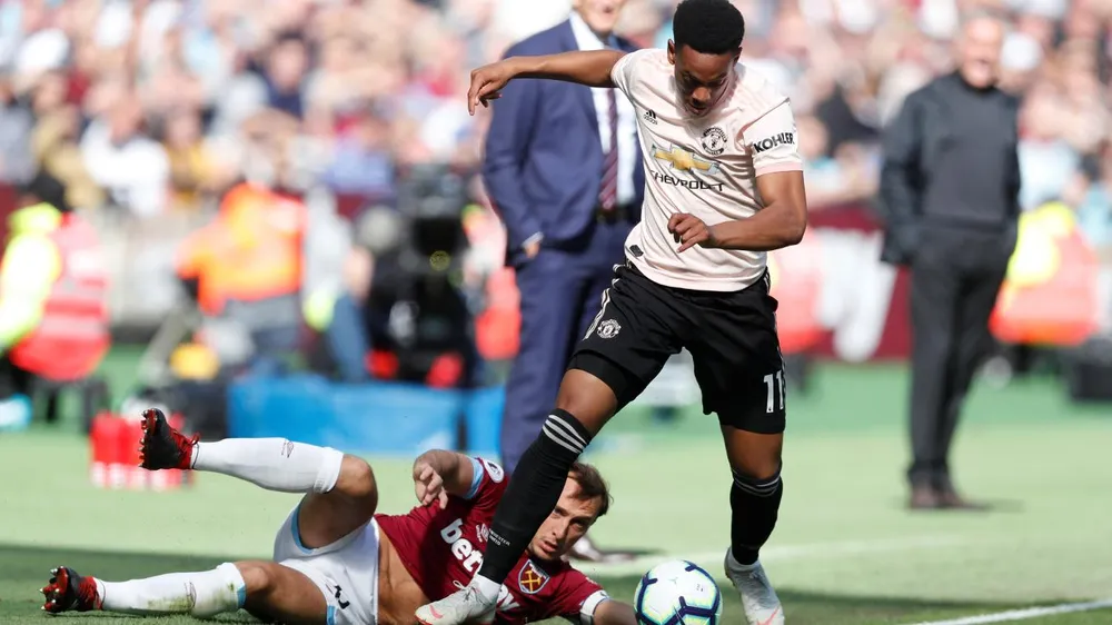 West Ham - Man.United 3-1: Quỷ đỏ mất... màu! ảnh 2