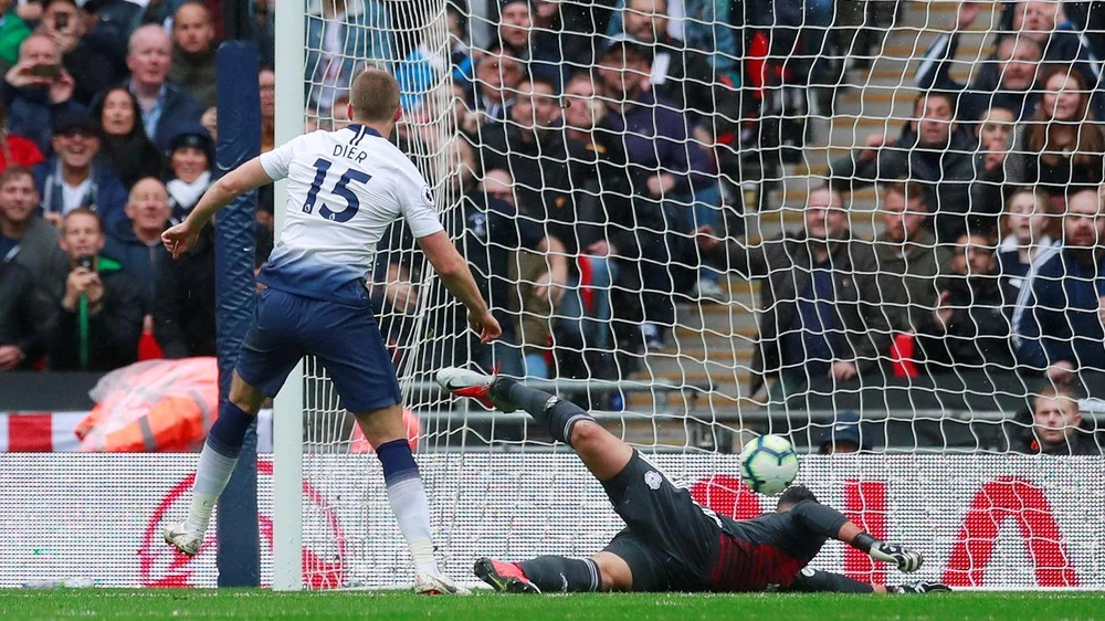 Eric Dier ghi bàn thắng cận thành cho chủ nhà Tottenham.