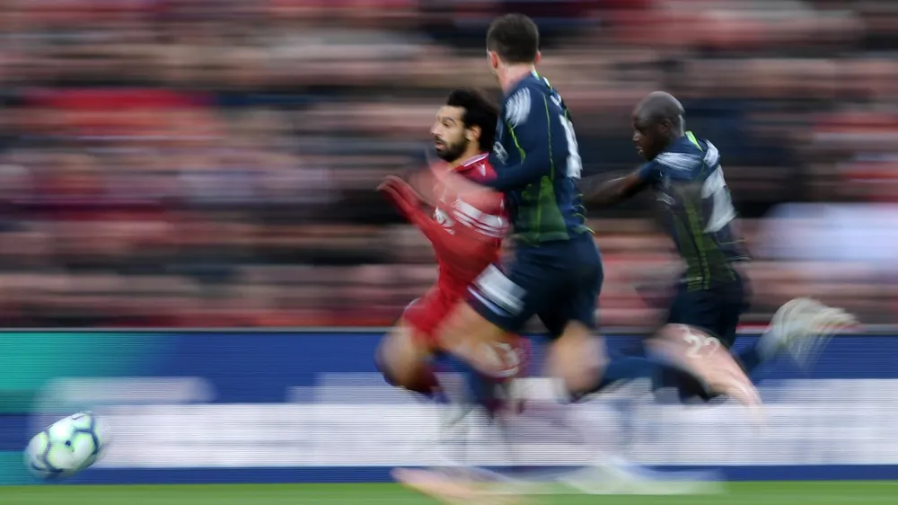 Liverpool hút chết, Riyad Mahrez sút hỏng phạt đền ảnh 3