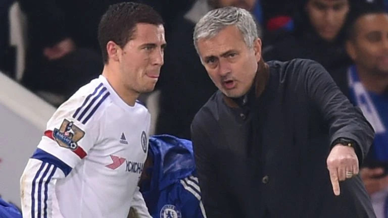 Eden Hazard và HLV Jose Mourinho.