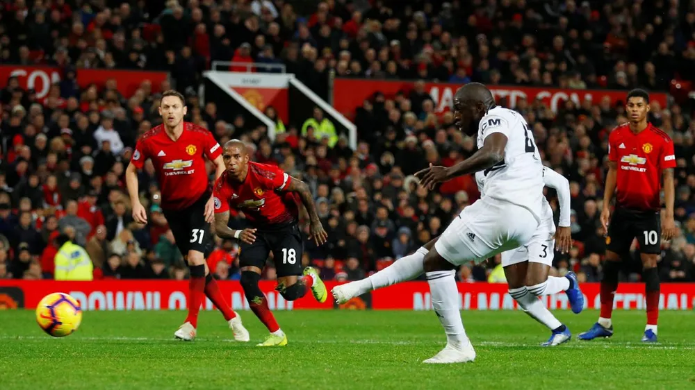 Man United - Fulham 4-1: Ashley Young và Juan Mata tỏa sáng ảnh 6