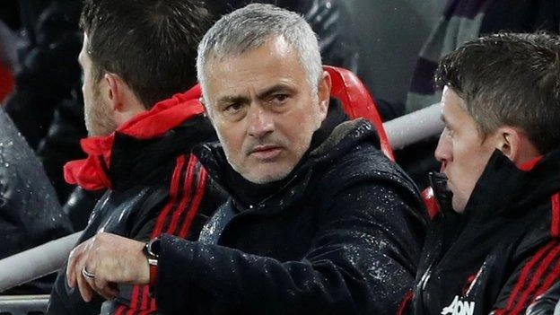 Man United sa thải Jose Mourinho