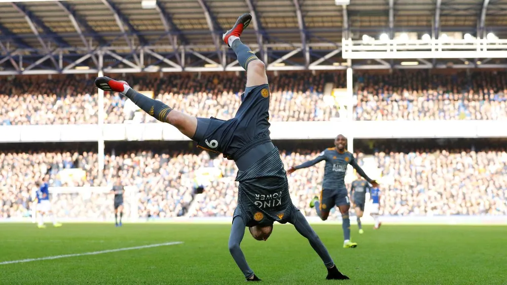 Jamie Vardy giúp Bầy cáo nhấn chìm Everton ảnh 6