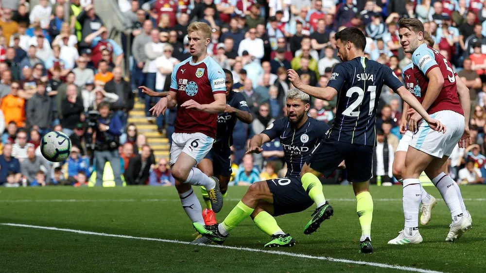 Burnley - Man City 0-1: Người hùng Aguero ghi chiến thắng cho Pep Guadiola ảnh 8