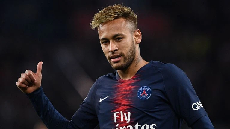 Neymar vẫn là cầu thủ bất khả xâm phạm ở PSG