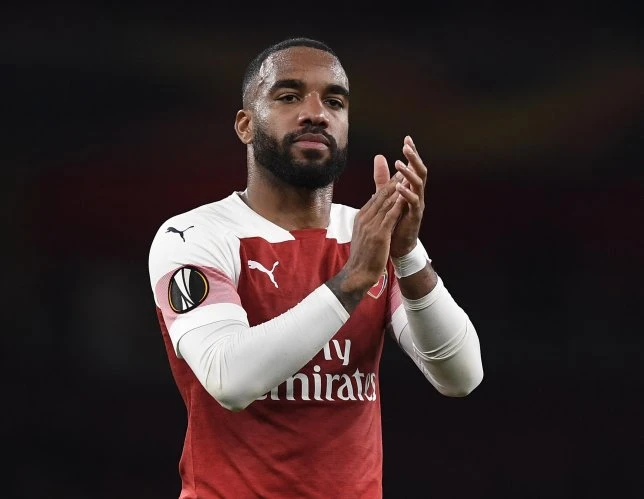 Vì sao Barca phải mua Lacazette để thay thế Luis Suarez