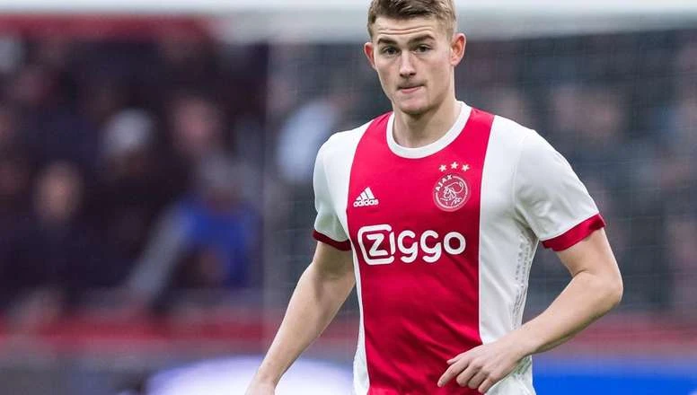 Matthijs de Ligt không thể chối từ bản hợp đồng hấp dẫn từ PSG