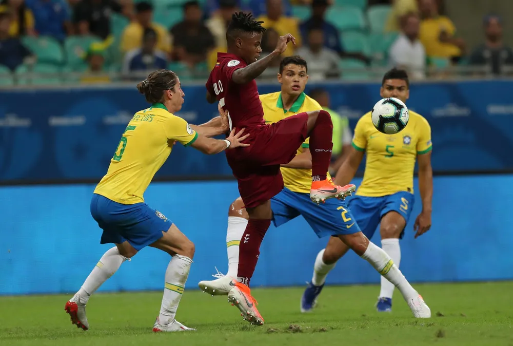 Brazil - Venezuela 0-0: VAR 2 lần từ chối bàn thắng của Jesus và Coutinho ảnh 4