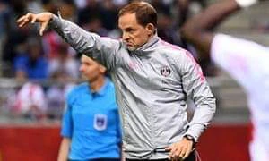 Thomas Tuchel lấn sân Leonardo