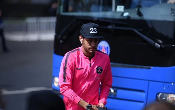 Neymar hoàn toàn bình phục, PSG cuỗm sao trẻ Barca