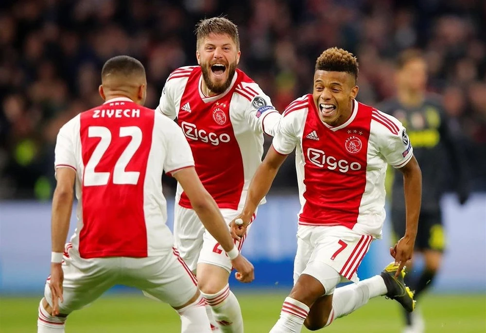 Lịch thi đấu Champions League ngày 28-8, Ajax múa gậy vườn hoang