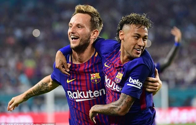 Rakitic sẽ phải sang PSG để Neymar trở lại Barca