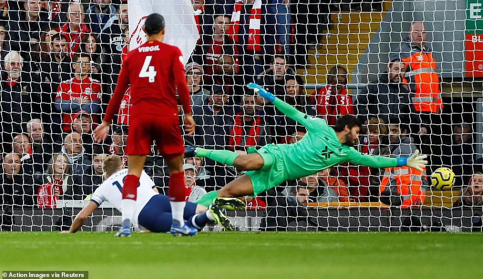 Thắng Tottenham, Liverpool vươn đến đỉnh cao phong độ. ảnh 2