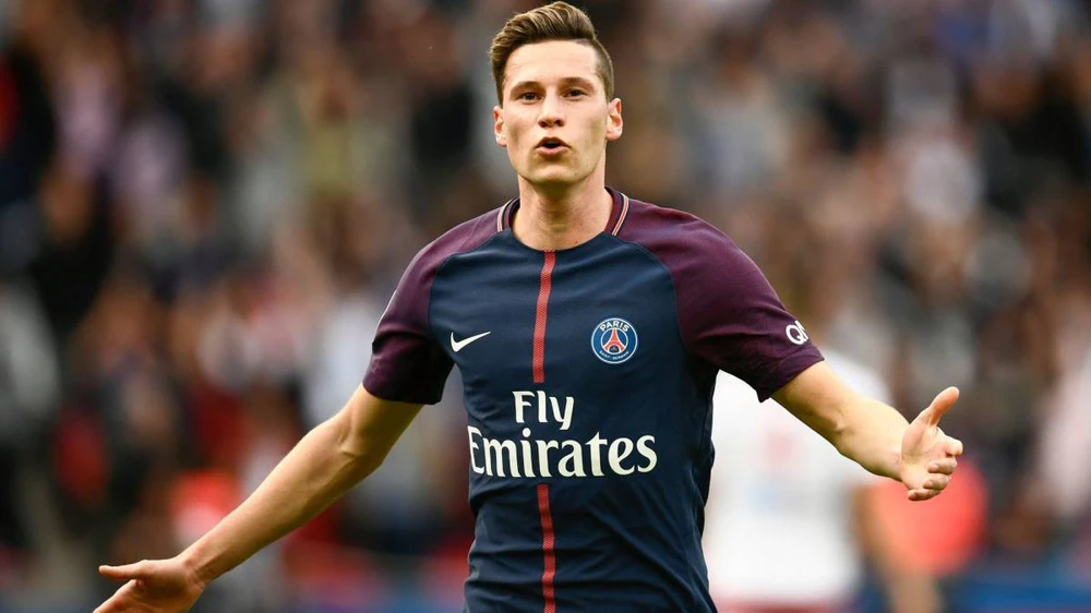 Tiền vệ Julian Draxler