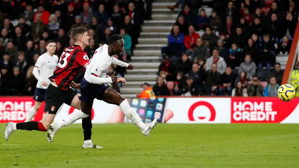 Bournemouth - Liverpool 0-3: Salah và Keita - Bộ đôi sát thủ mới ảnh 4