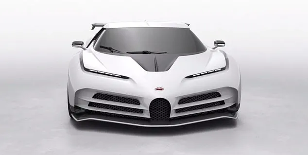 Ronaldo mua siêu xe Bugatti 8,5 triệu bảng mừng Juventus vô địch Serie A ảnh 2