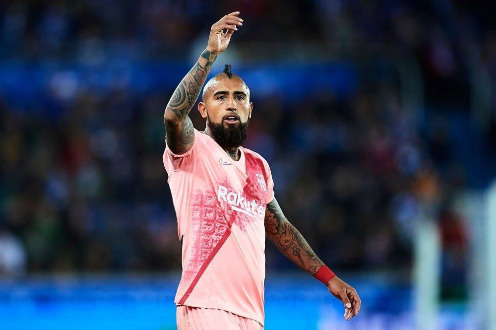 Arturo Vidal đã về với HLV Antonio Conte