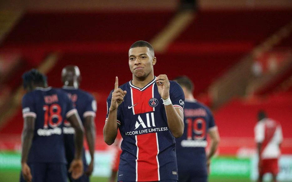 Tốc độ kinh hoàng của Mbappe