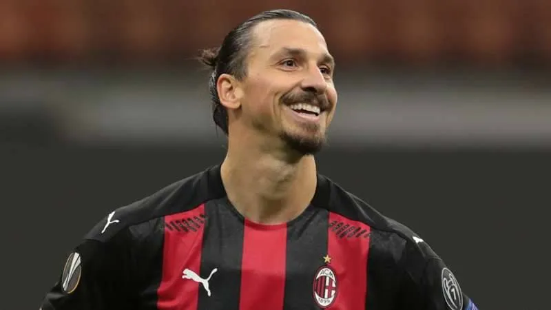 Zlatan Ibrahimovic đang dẫn đầu danh sách ghi bàn Serie A