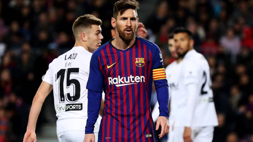 Messi lại phải gánh thêm nhiều trong trách.