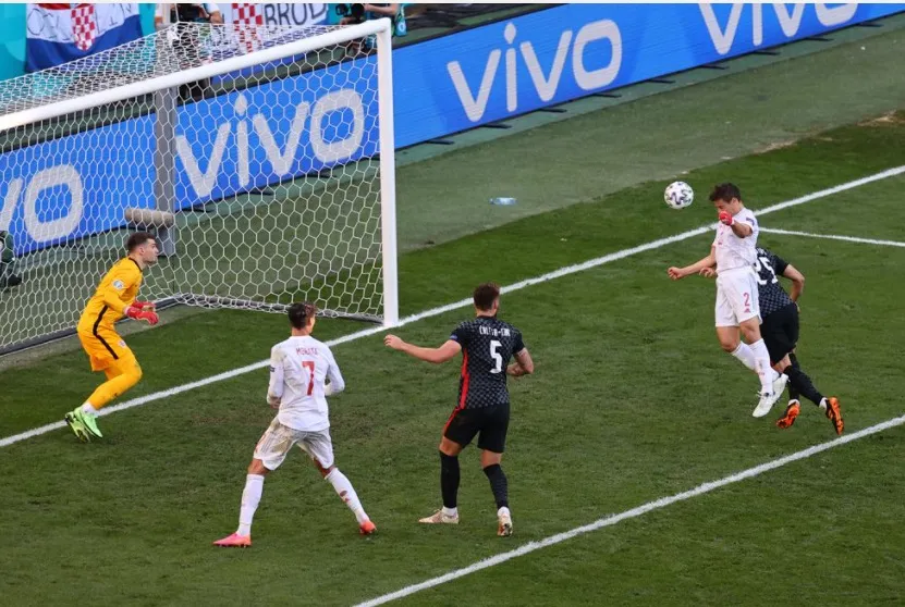Croatia – Tây Ban Nha 3-5 (hiệp phụ): Unai Simon tặng quà, Sarabia, Torres, Morata tạo kỷ lục ghi bàn Euro ảnh 4