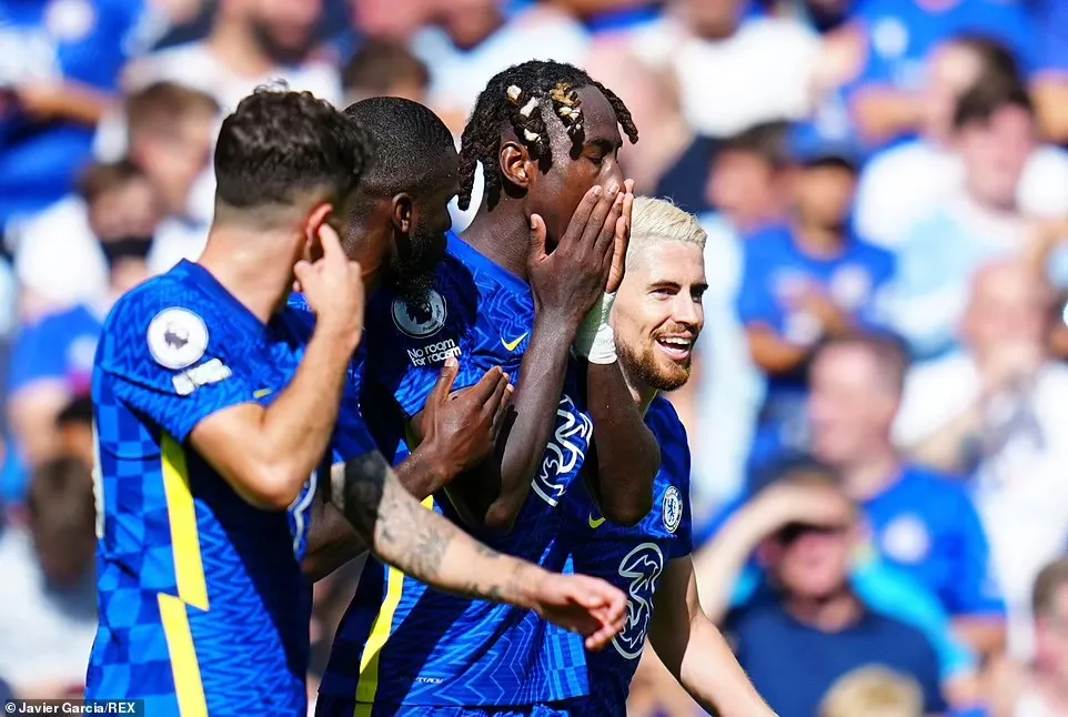 Trevoh Chalobah, viên ngọc quý của Chelsea ảnh 3