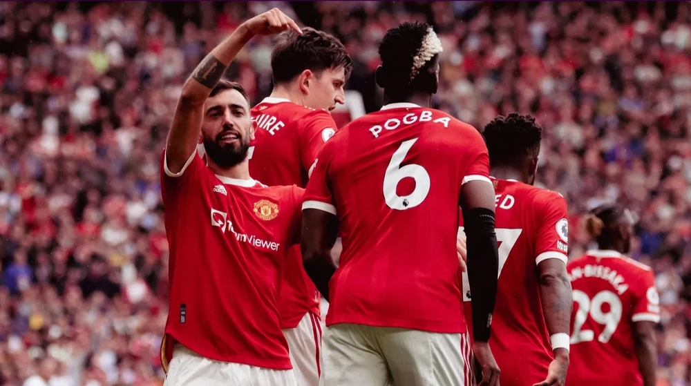 Bruno Fernandes đua tài cùng Paul Pogba